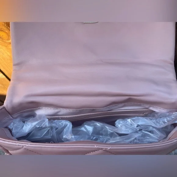 Badgley Mischka Quilted Big Chain Crossbody Bag - Picture 9 of 14